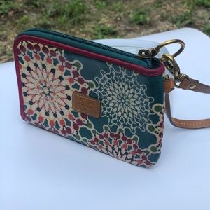 Fossil wristlet